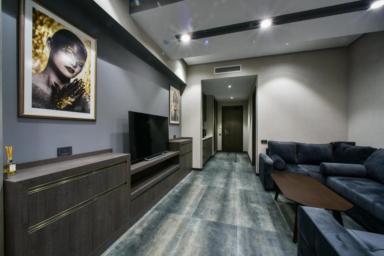 Bourbon Boutique Hotel Erivan Exterior foto
